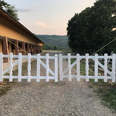 Tenuta I Ginepri Фермерский дом *